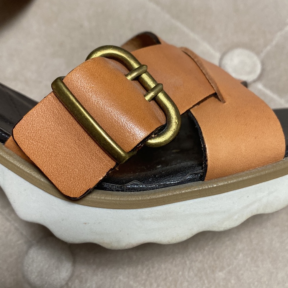 Best most comfortable shoes you will ever own. - Picture 5 of 5